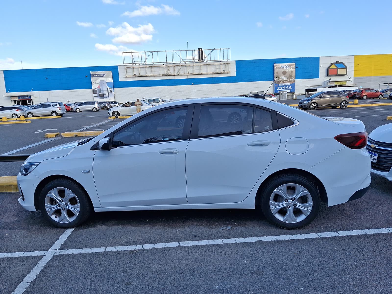 Chevrolet Onix Plus Premier 1.0 Turbo 2021/2022, foto 2 de 3